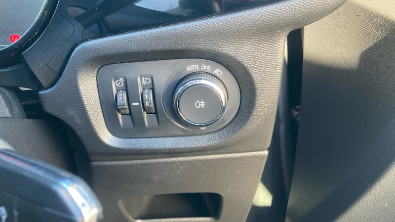 Vauxhall Corsa 1.2 Design 5dr Petrol Hatchback